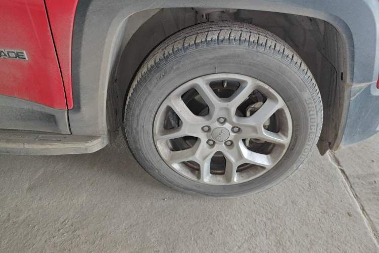 Used  Renegade 2017 180T Automatic High-Energy Version