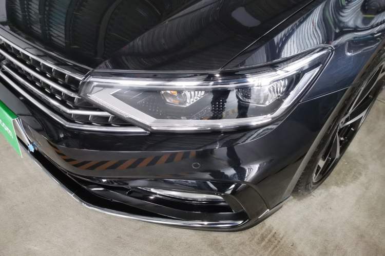 Used Volkswagen Magotan 2023 2 Million Units Commemorative Edition 330TSI DSG Luxury Version