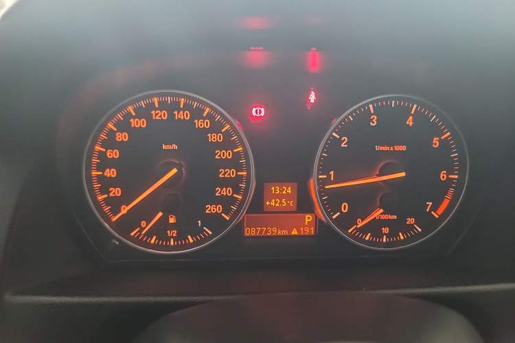 Used BMW X1 2013 sDrive18i Fashion Model
