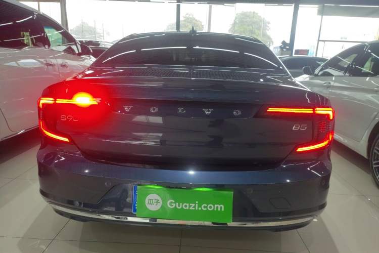 Used Volvo S90 2024 B5 Zhiyuan Luxury Edition
