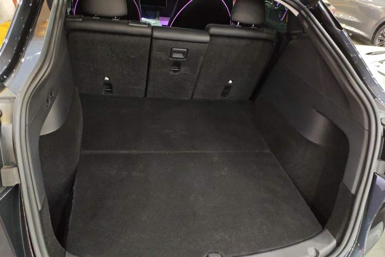 Used Tesla Model Y 2024 Rear-Wheel-Drive Version