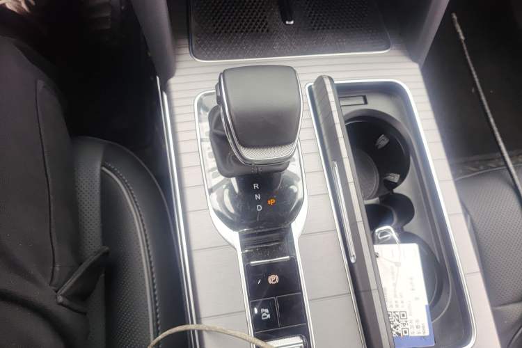 Used Hongqi HS7 PHEV 2024 2.0T PHEV Four-Wheel Drive Flagship Edition 7 Seats