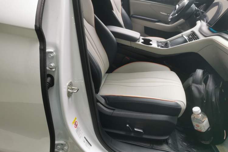 Used BYD Song PLUS New Energy 2023 Champion Edition DM-i 110KM Flagship PLUS
