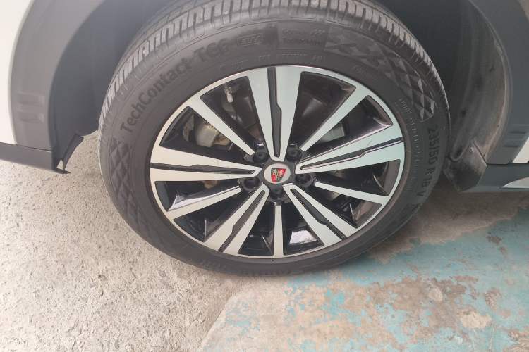 Used Roewe RX5 New Energy 2017 eRX5 50T Hybrid Connected Prestige Flagship Edition
