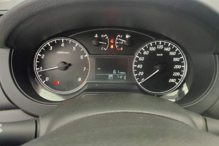 Used Nissan Tiida 2016 1.6L CVT Cool Dynamic Edition