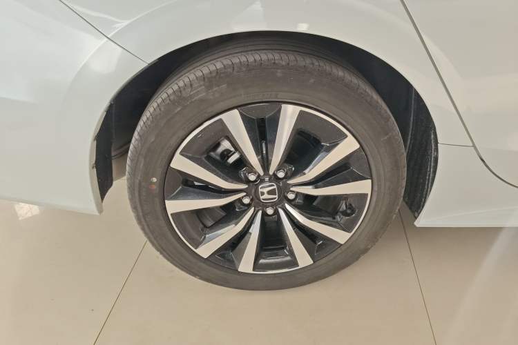 Used Honda Civic 2023 2.0L eHEV Pioneer Edition
