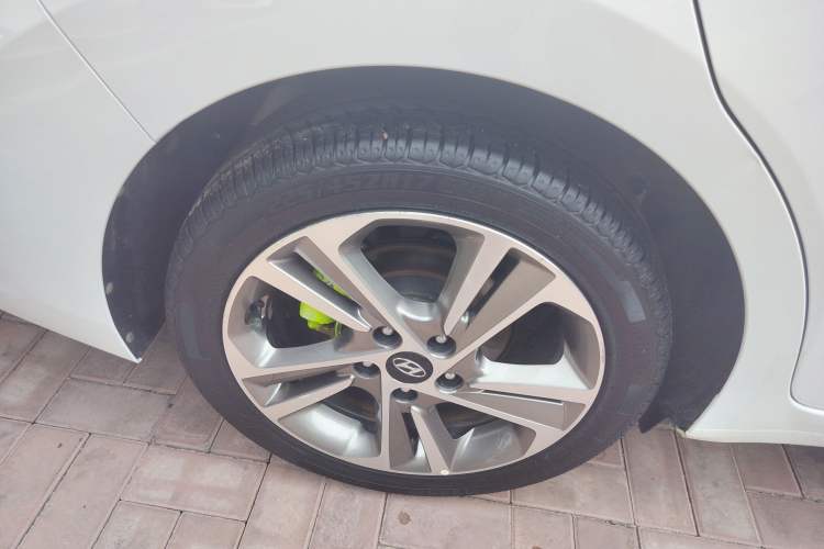 Used Hyundai Elantra 2016 1.6L Automatic ZhiXuan – Elite Version