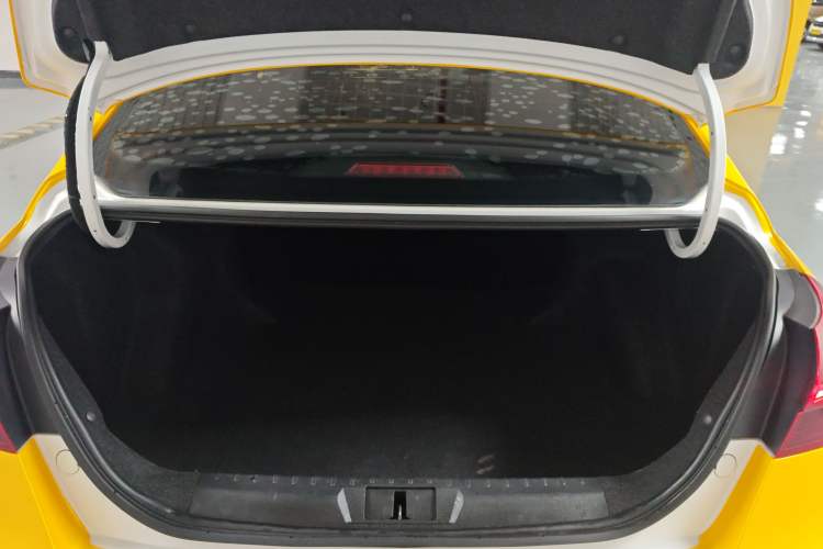 Used Geely Auto Emgrand 2020 1.5L Manual Luxury Model