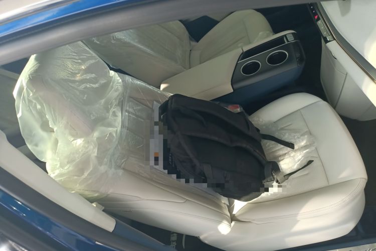 Used Buick GL8 New Energy 2024 Lu Zun Luxury Edition 7-Seater
