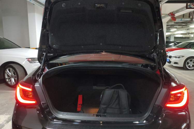 Used Infiniti Q70 2015 Q70L 2.5L Elite Edition
