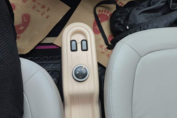 Used Wuling Hongguang MINIEV 2021 Macaron Premium Model – Lithium Iron Phosphate