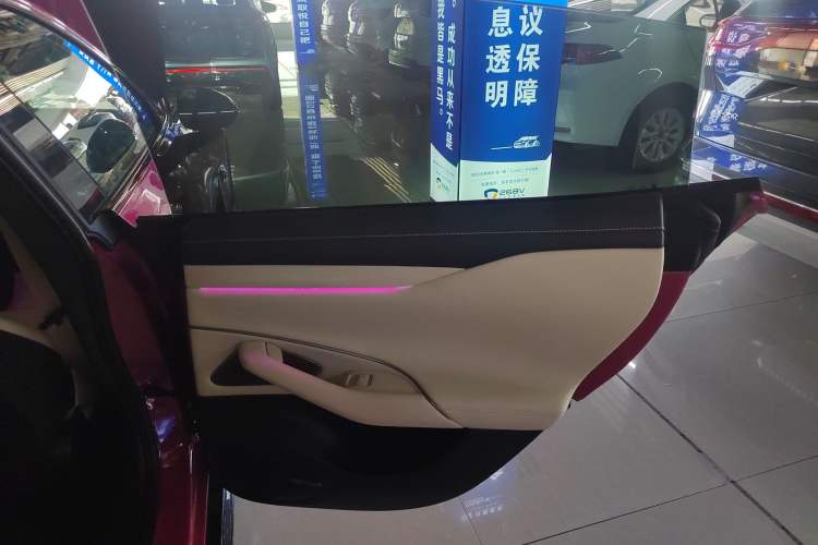 Used  SU7 2024 Four-Wheel Drive Ultra-Long Range Advanced Intelligent Driving Max Edition