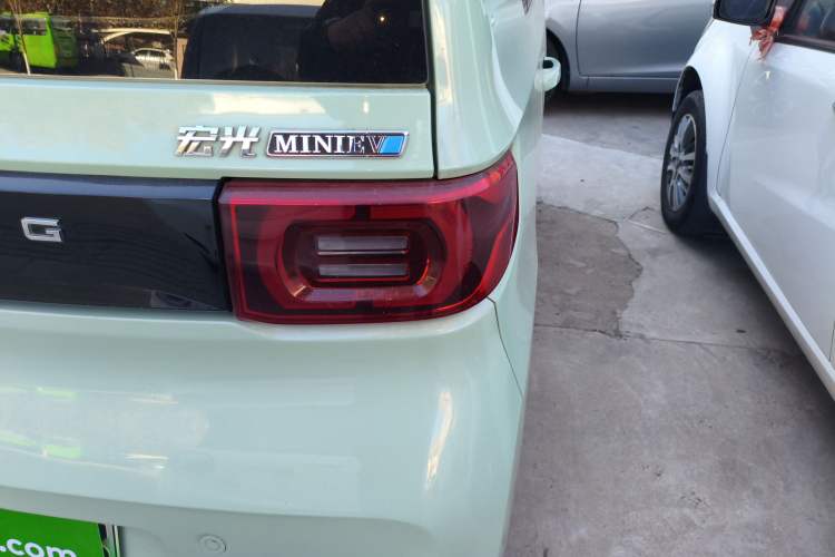 Used Wuling Hongguang MINIEV 2021 Macaron Fashion Model Lithium Iron Phosphate
