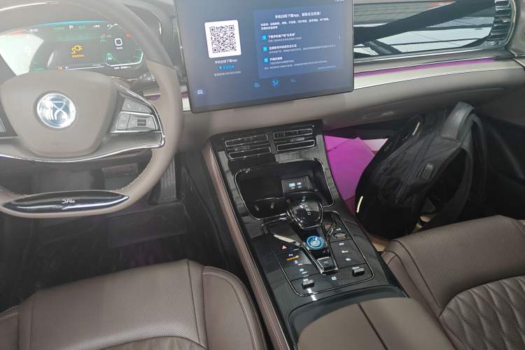 Used BYD Han 2023 EV Champion Edition 605KM Front-Drive Premium Model
