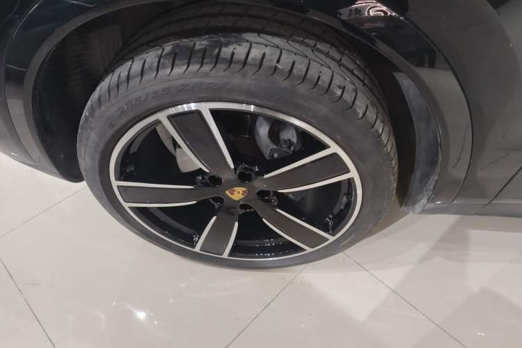 Used Porsche Cayenne 2023 Cayenne Coupé 3.0T Platinum Edition
