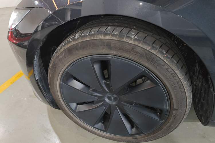 Used Tesla Model 3 2025 Rear-Wheel-Drive Version
