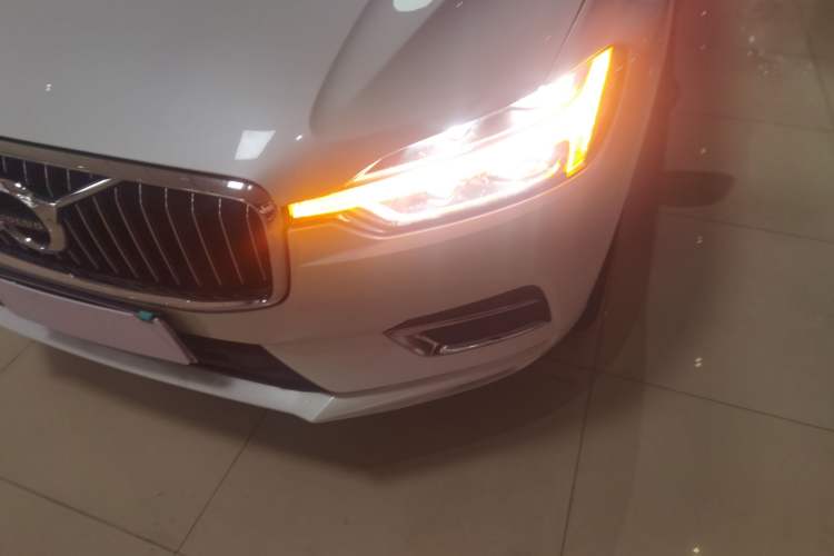 Used Volvo XC60 2020 T5 4x4 Smart Luxury Edition