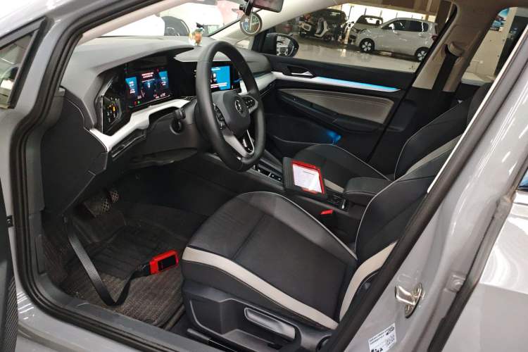 Used Volkswagen Golf 2023 280TSI DSG Pro
