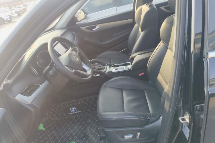 Used Zotye SR7 2016 1.5T CVT Cube Heart Edition China V Standard
