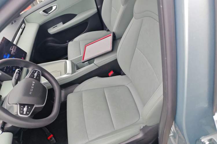 Used Roewe D6 2025 520km Smart Enjoyment Version
