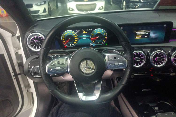 Used Mercedes-Benz A-Class 2022 Restyled A 200 L Sport Sedan Fashion Version
