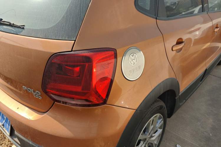 Used Volkswagen Polo 2018 1.5L Cross Polo Automatic
