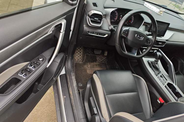 Used Geely Auto Coolray 2020 PRO 240T DCT Hunter
