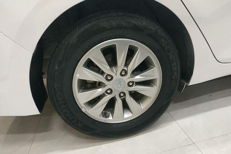 Used Hyundai Celesta 2018 1.6L Automatic GL Enjoyment Edition China VI compliant
