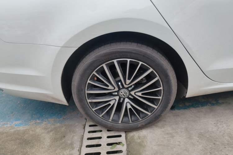 Used Volkswagen Lamando 2019 280TSI DSG Luxury Edition China VI Standard