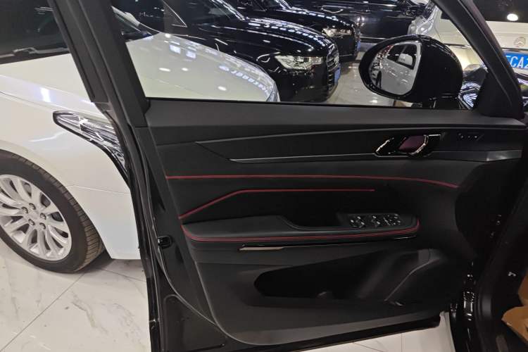 Used Lynk & Co 05 2020 2.0TD Four-Wheel Drive HypeHalo
