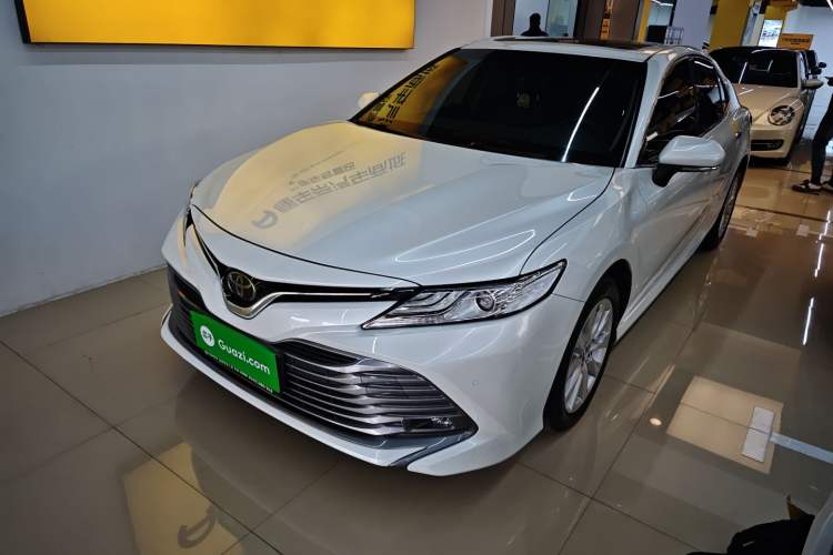 Used Toyota Camry 2019 Revised Version 2.0G Luxury Edition