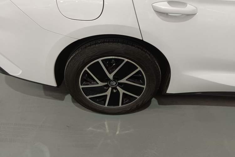 Used BYD Qin L 2024 DM-i 120KM Leading Model
