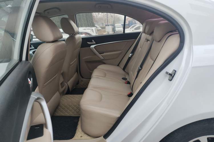 Used Geely Auto Emgrand 2017 Sedan Million Edition 1.5L Manual Luxury Model