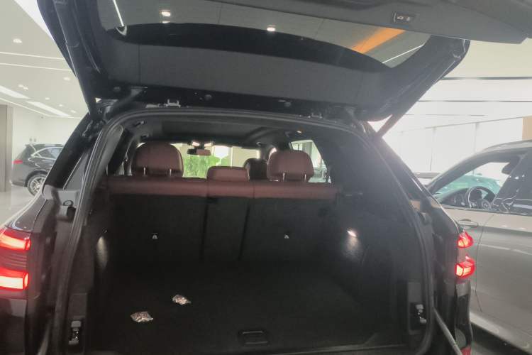 Used BMW X5 2022 xDrive 40Li M Sport Package
