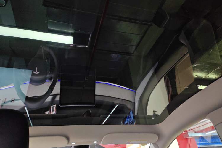 Used Tesla Model Y 2024 Rear-Wheel-Drive Version
