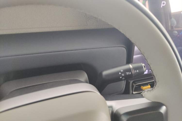 Used  V23 2025 501 Four-Wheel Drive Intelligent Driving Version
