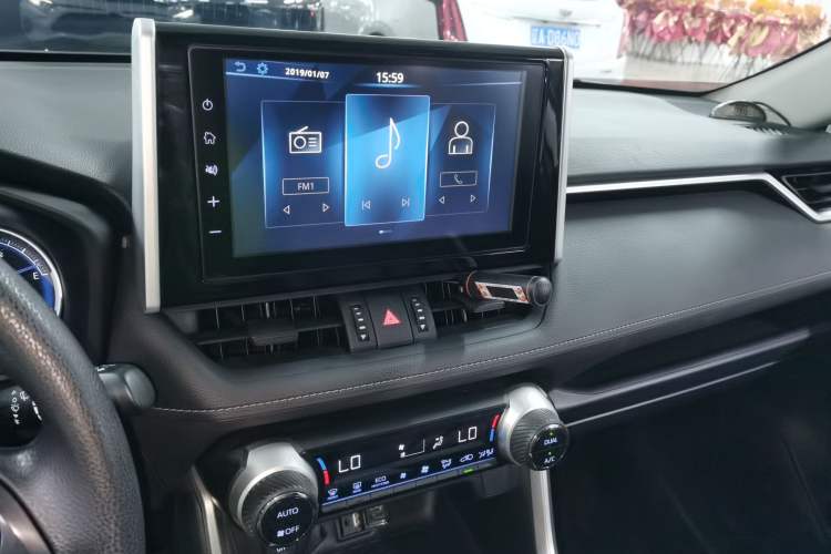 Used Toyota RAV4 2020 Dual-Engine 2.5L E-CVT Two-Wheel Drive Elite Edition
