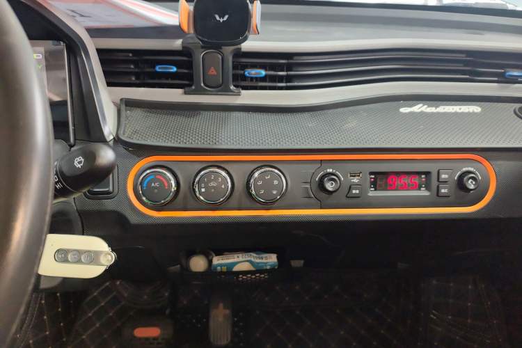 Used Wuling Hongguang MINIEV 2022 Zizai Version Lithium Iron Phosphate
