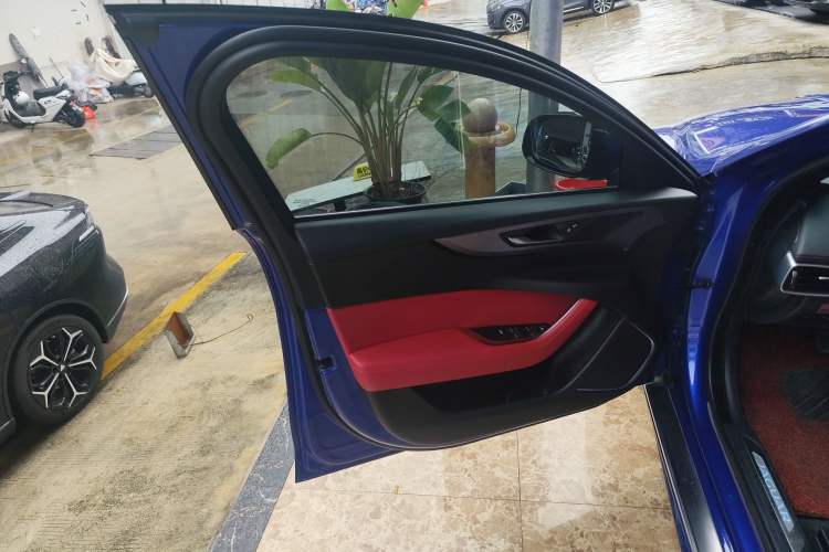 Used Jaguar XEL 2020 2.0T 200 PS R-DYNAMIC S Advanced Sport Edition
