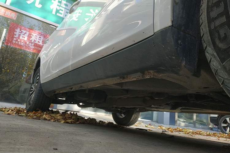 Used Geely Auto Vision X6 2016 1.8L Manual Luxury Edition
