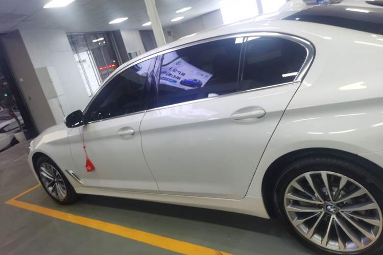 Used BMW 5 Series 2021 525Li Luxury Package