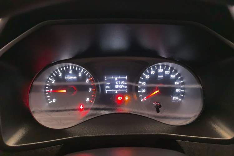 Used Wuling Hongguang PLUS 2020 1.5L Manual Standard Edition 5 Seats