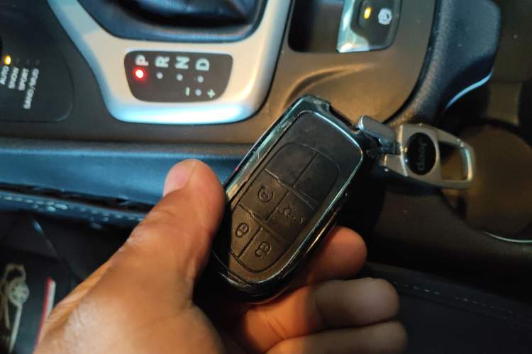 Used  Cherokee 2016 2.4L Professional Smart Version
