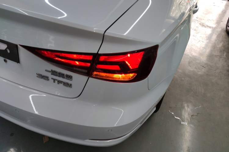 Used Audi A3 2014 Limousine 35 TFSI Automatic Fashion Model