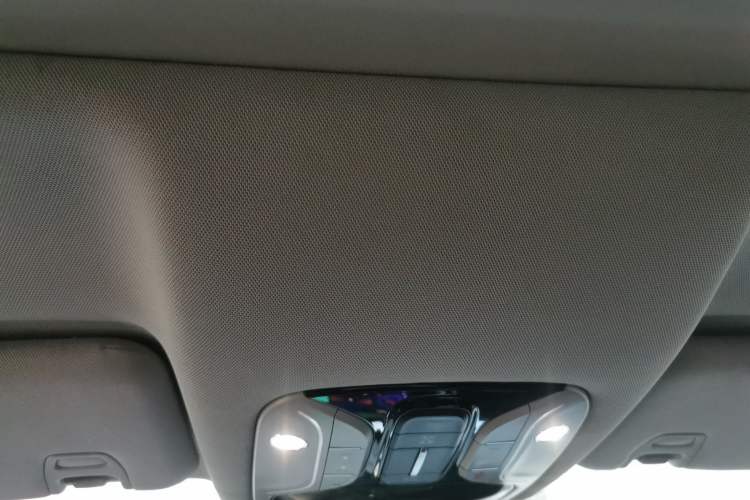 Used GAC Trumpchi GS8 2017 320T Two-Wheel Drive Luxury Smart Connectivity Version (7 Seats)
