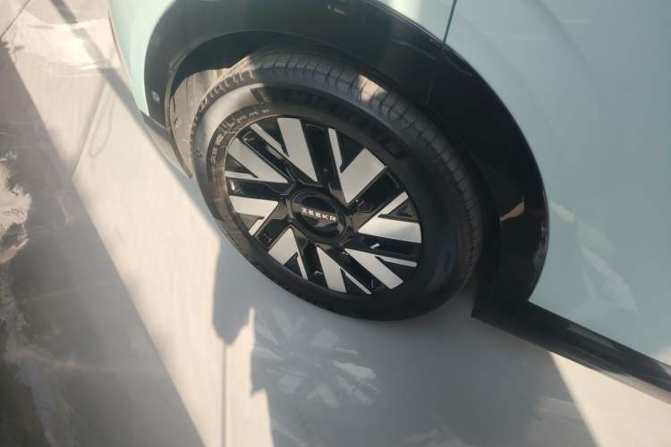 Used Zeekr MIX 2025 Long-Range Intelligent Driving Edition
