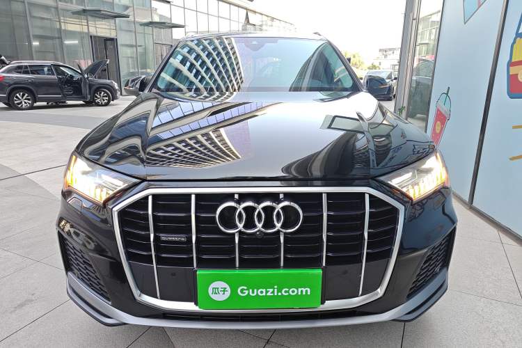 Used Audi Q7 2023 45 TFSI quattro S line Sport model