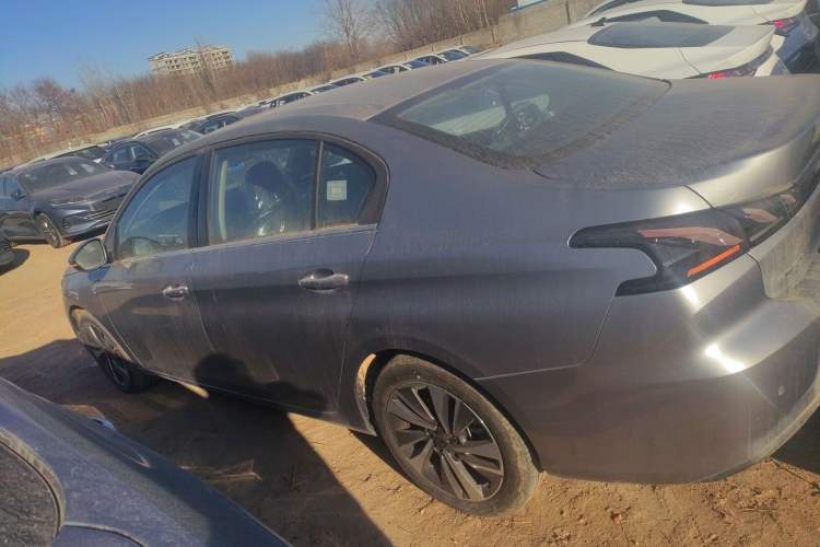 Used Peugeot 408 2022 1.6T Light-Chasing Edition
