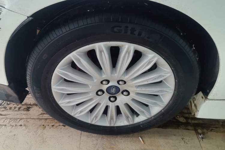 Used Ford Mondeo 2013 2.0L GTDi 200 Luxury Model