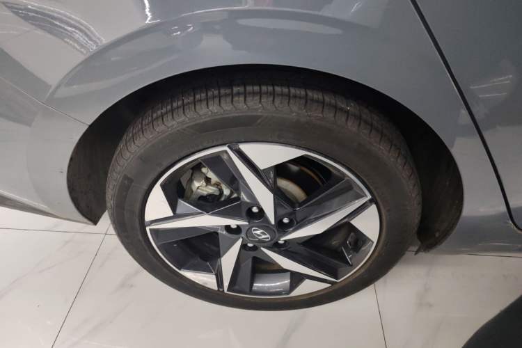 Used Hyundai Elantra 2022 1.5L CVT LUX Prestige Edition
